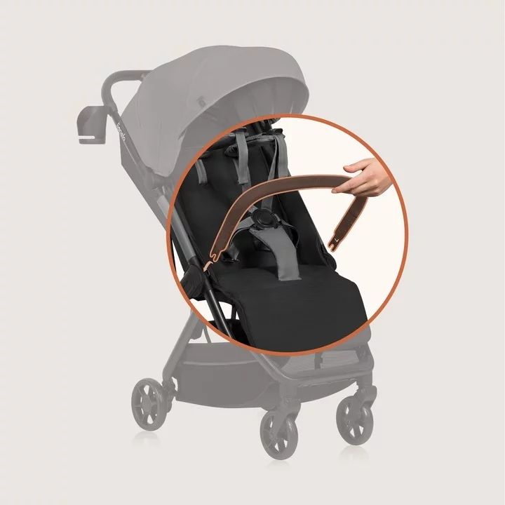Carucior sport, Lionelo, Julie Air, Greutate redusa - 7.5 kg, Sustine 22 kg, 6 luni+, Capotina impermeabila, Protectie SPF 50+, Include suport sticla, Pliere compacta pentru calatorii, Conform cu EN1888-1 si EN1888-2, Gri
