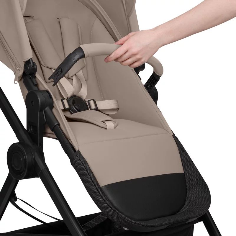 Carucior 3 in 1, Lionelo, Greet, Pana la 15 kg, Cadru aluminiu, Cu landou si salteluta moale, Cu scoica auto, Reversibil, Cu accesorii, Maner, suport pentru picioare, spatar reglabile, Bej