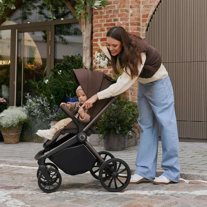 Carucior sport, Lionelo, Mika Plus, Cadru din aluminiu, Copertina XXL, Spatar reglabil in 3 pozitii, Cu accesorii, Pana la 22 kg, 6-48 luni; EN1888-1, EN1888-2 EN1466, Mocha Mousse