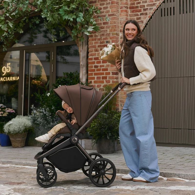 Carucior sport, Lionelo, Mika Plus, Cadru din aluminiu, Copertina XXL, Spatar reglabil in 3 pozitii, Cu accesorii, Pana la 22 kg, 6-48 luni; EN1888-1, EN1888-2 EN1466, Mocha Mousse