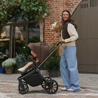 Carucior sport, Lionelo, Mika Plus, Cadru din aluminiu, Copertina XXL, Spatar reglabil in 3 pozitii, Cu accesorii, Pana la 22 kg, 6-48 luni; EN1888-1, EN1888-2 EN1466, Mocha Mousse